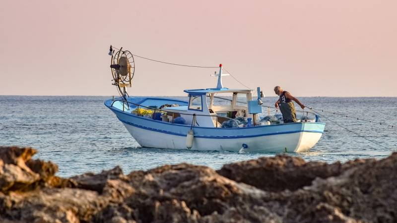 Visiter le port de Carro, village de pêcheurs authentique à 15 minutes de l’hôtel Golden Tulip Martigues Provence